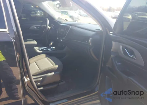 2021 Chevrolet Traverse Fwd Lt Cloth z USA, uszkodzony, nr VIN 1GNERGKW8MJ246758